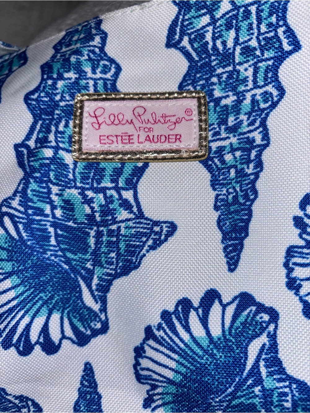 Lilly Pulitzer by Estee Lauder Blue Shell Print Tote 14 x 16 inches - Picture 2 of 4